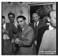 קבלת פנים אצל הקונסול הפולני.