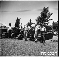 בית יצחק חגיגות 10 שנים 6/1949.