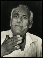 صورة فوتوغرافية - طه محمد علي برفقة أصدقائه، 1954.