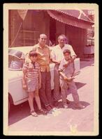 صورة فوتوغرافية - طه محمد علي، جمال قعوار وميشيل حداد.