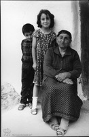 Photograph of: Jewish family in Kuba.