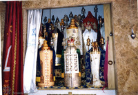 Photograph of: Shivtey Israel Synagogue in Ramat Gan, Israel/Eretz Israel, Torah Ark.