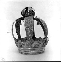 Photograph of: Torah crown.