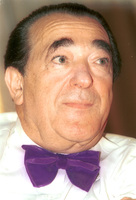 Millionaire Maxwell bougth the Maariv Publication.