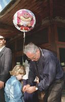 PM Nethanyahu touring the safari Park at Ramat Gan with wife sara and son Itai.