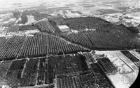 ראש הממשלה, יצחק רבין, השתתף בטכס הקמה של התנחלות חדשה, נחל קטיף, ברצועת עזה, שאורגן עבור גרעין נח"ל.