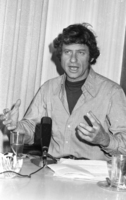 Uri Zohar, the noted all-round entertainer, announced that the movement he formed, Atar (Citizens for Rabin), would wind up its activities with two large advertisement in the newspapers.