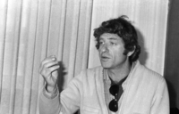 Uri Zohar, the noted all-round entertainer, announced that the movement he formed, Atar (Citizens for Rabin), would wind up its activities with two large advertisement in the newspapers.