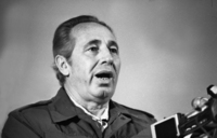 Shimon Peres visited the Alert Station at Um Hashiva in Sinai.