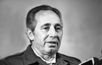 Shimon Peres visited the Alert Station at Um Hashiva in Sinai.