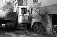 An unusual accident took place at Kiryat Shmone when an IDF truck lost its bracks and stoped by a building.
