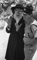 קנאים חרדים מפגינים בתביעה להפסיק את החפירות בשטח G בעיר דוד.