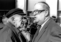 Moshe bar Am, a former minister of labour who held top posts in the Jerusalem Labour Council, The Histadrut and the Labour Party, died Friday night at th age of 75.