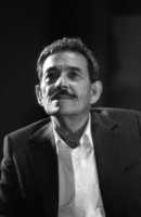 Amos Yarkoni receiving the Alon Prize.