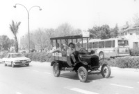 The old Bus from the early 1930s is still running.