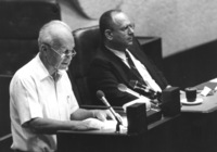רבין מכחיש האשמות.