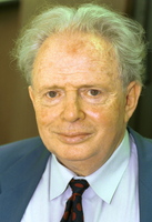 Journalist Tomy Lapid.
