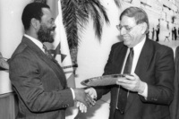 ZULU KING URGES SUPPORT FOR SOUTH AFRICAN GOVERNMENT.