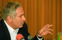 Likud Knesset Member Binyamin Netanyahu told a press conference in Tel-Aviv of his plans to force new elections and bring the Likud back to power.