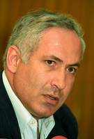 Likud Knesset Member Binyamin Netanyahu told a press conference in Tel-Aviv of his plans to force new elections and bring the Likud back to power.