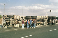 A huge semitrailer turned over following drivers high speed at the Kanot junction.