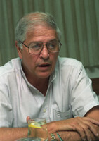 Chairman of the Finance Committee of the Knesset Gedalia Gal and Haim Koifman of the opposition side, agreed to change to law and to stop the discrimination between the business and the producers sector.