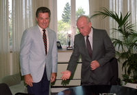 New Jersey Governor JaMes Flerio during a visit to Tel-Aviv had a meeting with Prime Minister Yitzhak Rabin in Rabin's Tel-Rviv office.