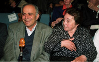 פרס - יגאל אלון.