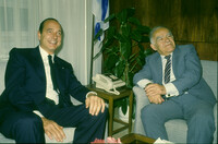 Prime Minister of France Jack Shirac arrived to Israel for talks.