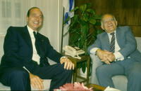 Prime Minister of France Jack Shirac arrived to Israel for talks.