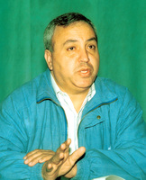 KM David Magen at an assembly for the forthcomming municipality elections.
