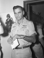 PM Levy Eshkol presented the IDF Staff Generals the "6-Day-War" sign.