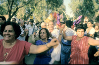 פולקלור ופנים.
