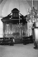 Photograph of: Tzedek ve-Shalom Synagogue in Paramaribo : interior.