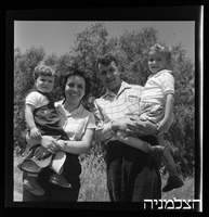 רסקו, משפחת פלדמן, שער חפר.