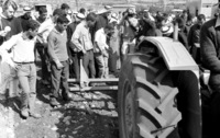 תערוכת חקלאות לאוכלוסייה הערבית המציגה את המיכון המשוכלל של ימינו נפתחה ברמאללה.