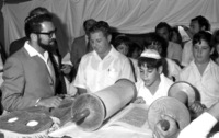 טקס בר המצווה של בנו של ויקטור פרי (משרד קשרי עיתונות).