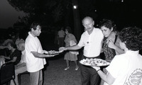 קיבוץ רמת רחל חתונה בענף המשק.