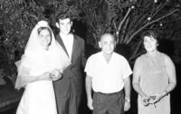 החתונה של משה תאומים.