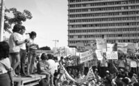 Parents of school children demonstrating against the Tel Aviv Municipality rules.