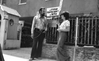 KM Akiva Nof closed himself with chain to the German Embassy in Tel Aviv, demanding from the Germans to release Beata Klarsfeld from prison.