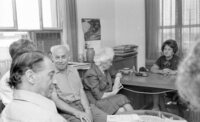 Anna Kathy working for the newspaper Uj Kelet in the Hungarian language.