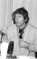 Uri Zohar, the noted all-round entertainer, announced that the movement he formed, Atar (Citizens for Rabin), would wind up its activities with two large advertisement in the newspapers.
