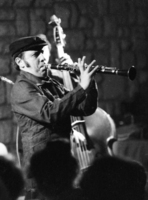 Clarnist Giora Feidman performing his Hassidic music played by klezmers.