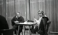 תצלום, שיחת קיבוץ - וסטב הורן, רות הורן.