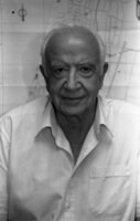 ראש עיריית הרצליה, יוסף נבו.