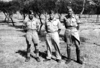 אנשי קבוצת כנרת במדי הבריגדה העברית.