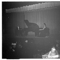 פסנתרנים ורונסקי את בבין, 1949.