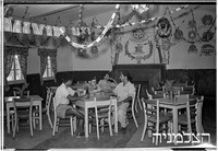שקם בית ליד, 6/1951.