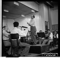התזמורת הפילהרמונית, חזרה פול פריי, 1949.